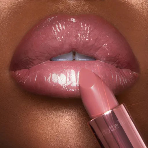 Charlotte Tilbury K.I.S.S.I.N.G