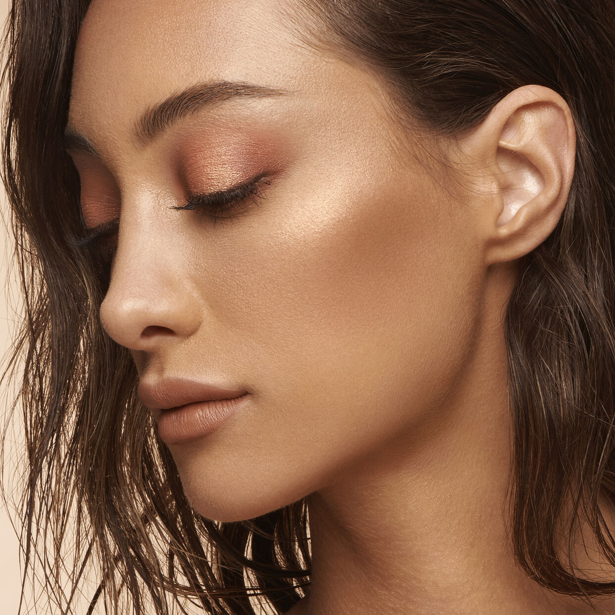 HudaBeauty NUDE Obsessions Eyeshadow Palette