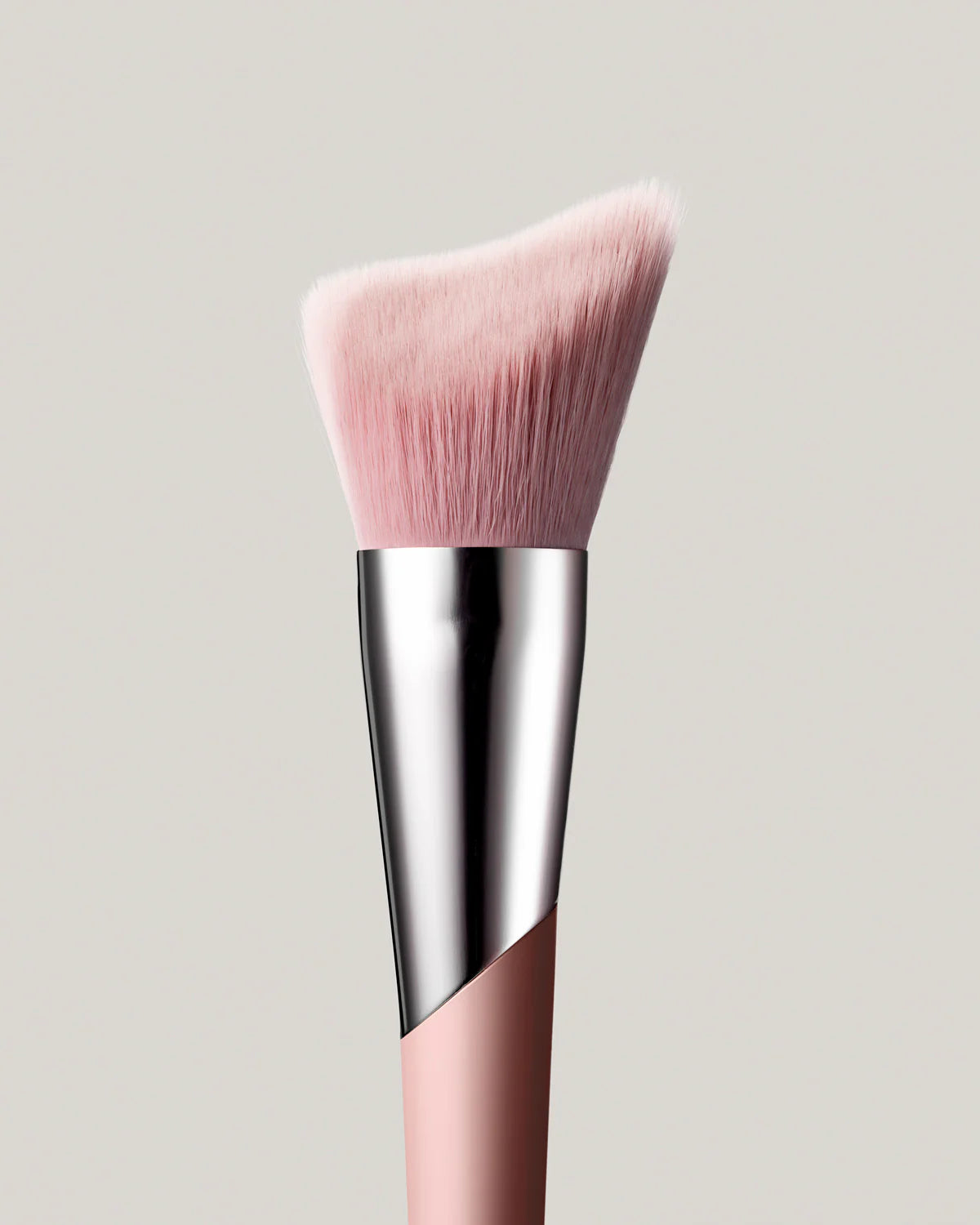 Fenty Beauty Cheek-Hugging Bronzer Brush 190