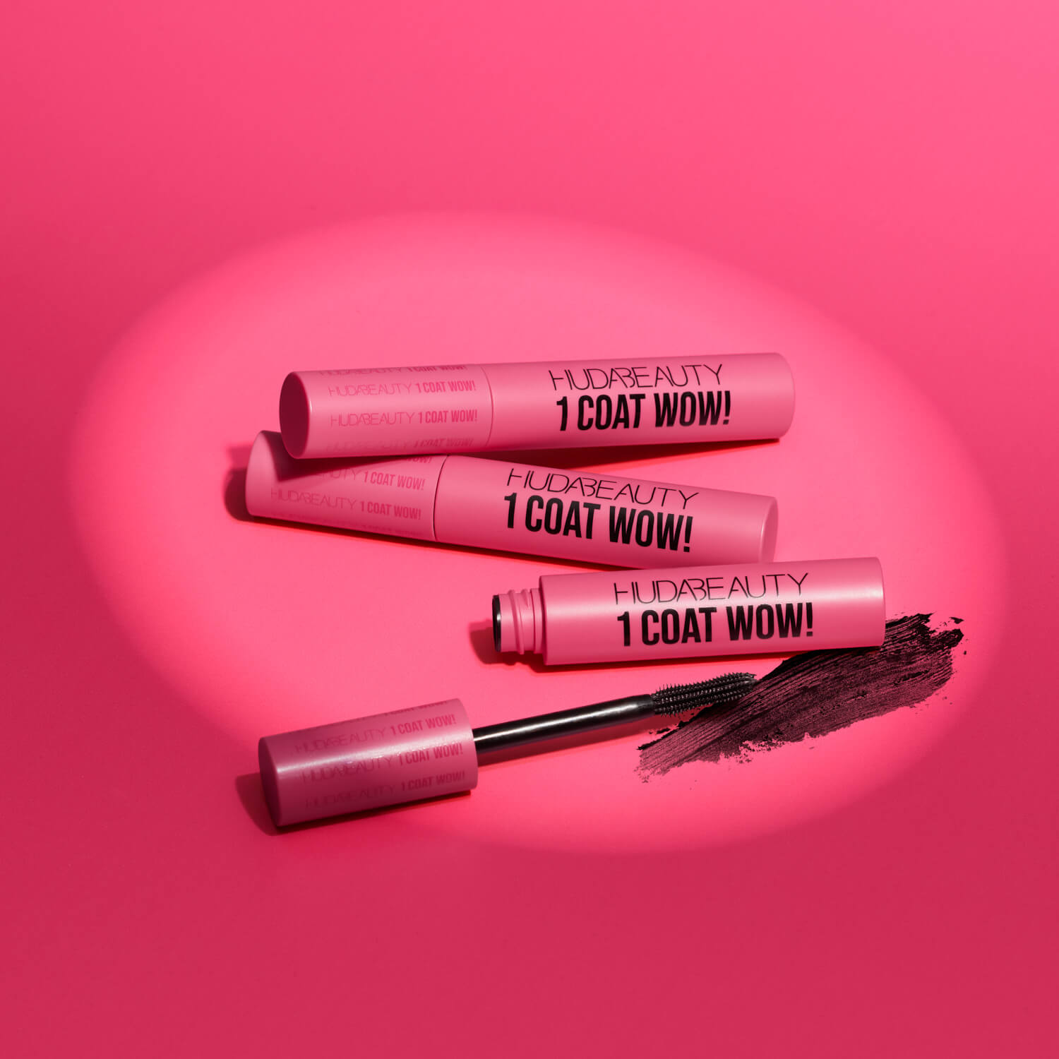 HUDA BEAUTY 1 COAT WOW! Extra Volumizing and Lifting Maskara