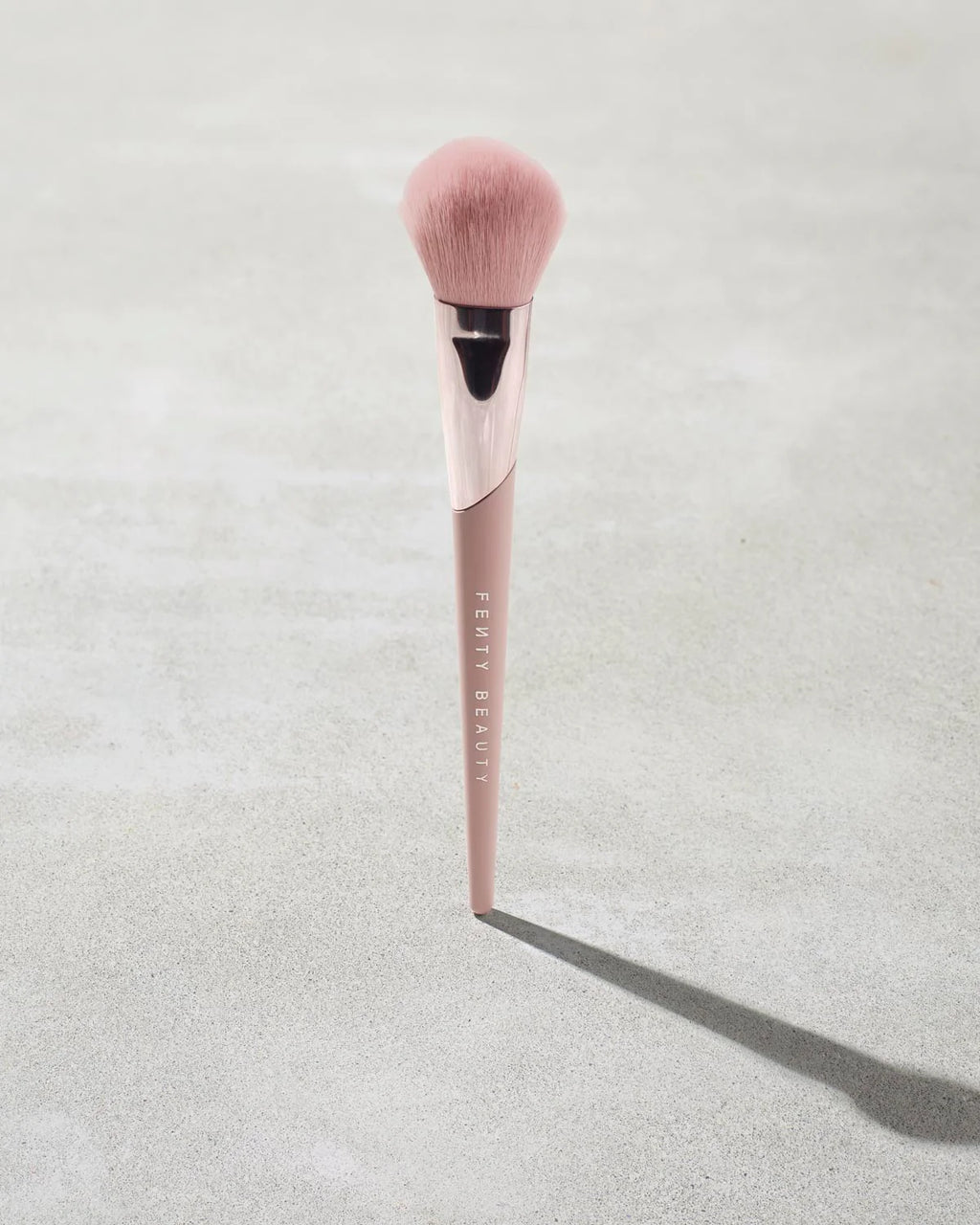 Fenty Beauty Sculpting Bronzer Brush 195
