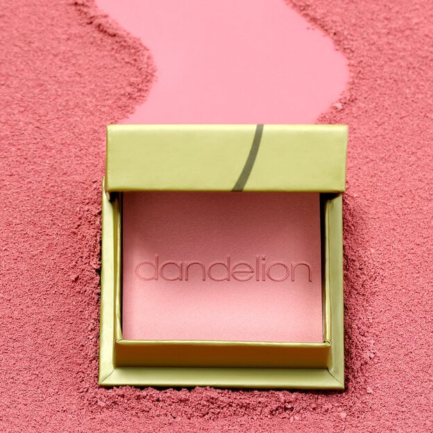 Benefit Cosmetics Dandelion Baby-pink brightening blush