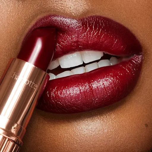 Charlotte Tilbury K.I.S.S.I.N.G