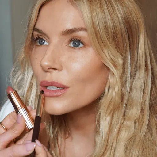 Charlotte Tilbury  LOVE EFFECT LIPSTICK