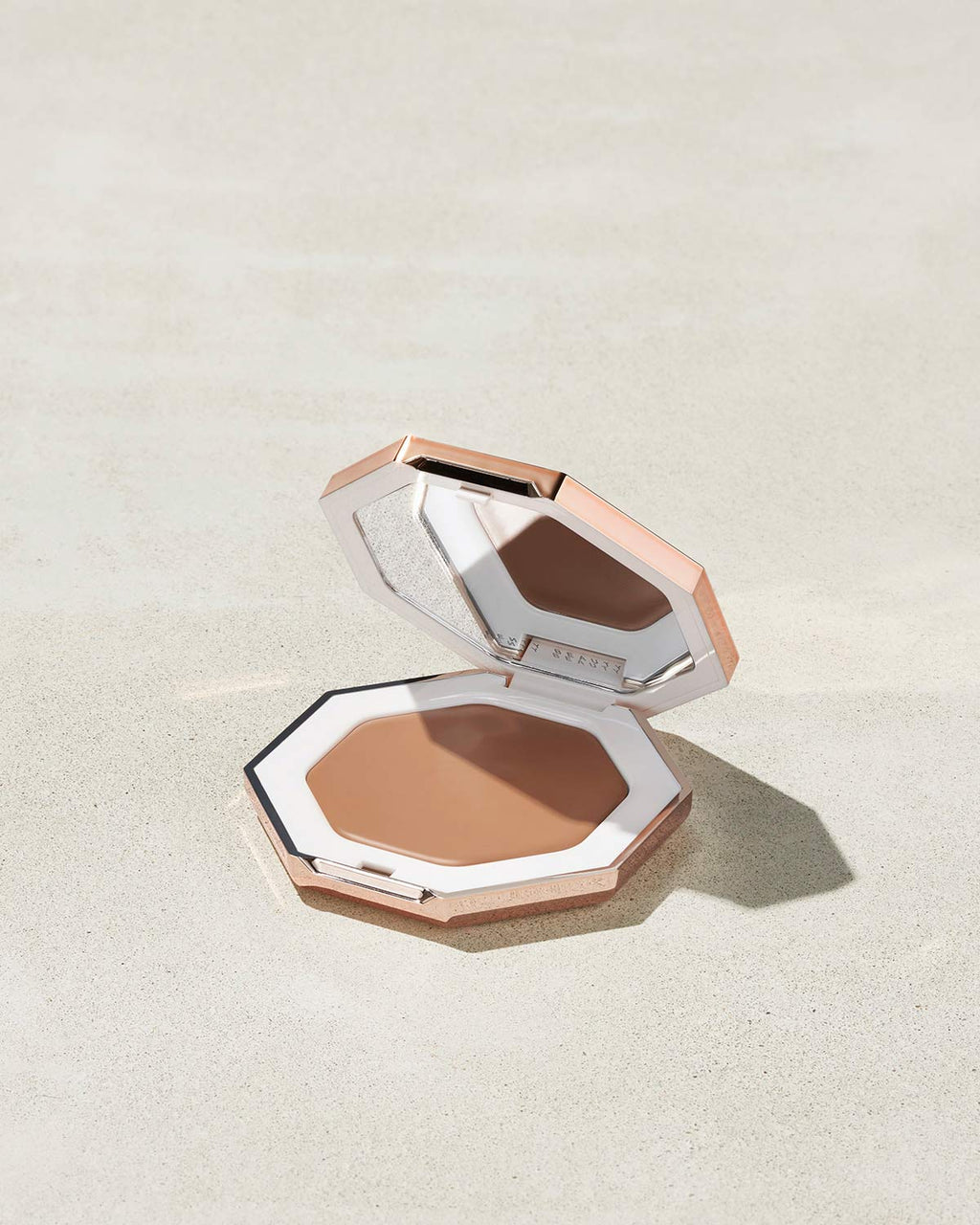 Fenty Beauty Cheeks Out Freestyle Cream Bronzer