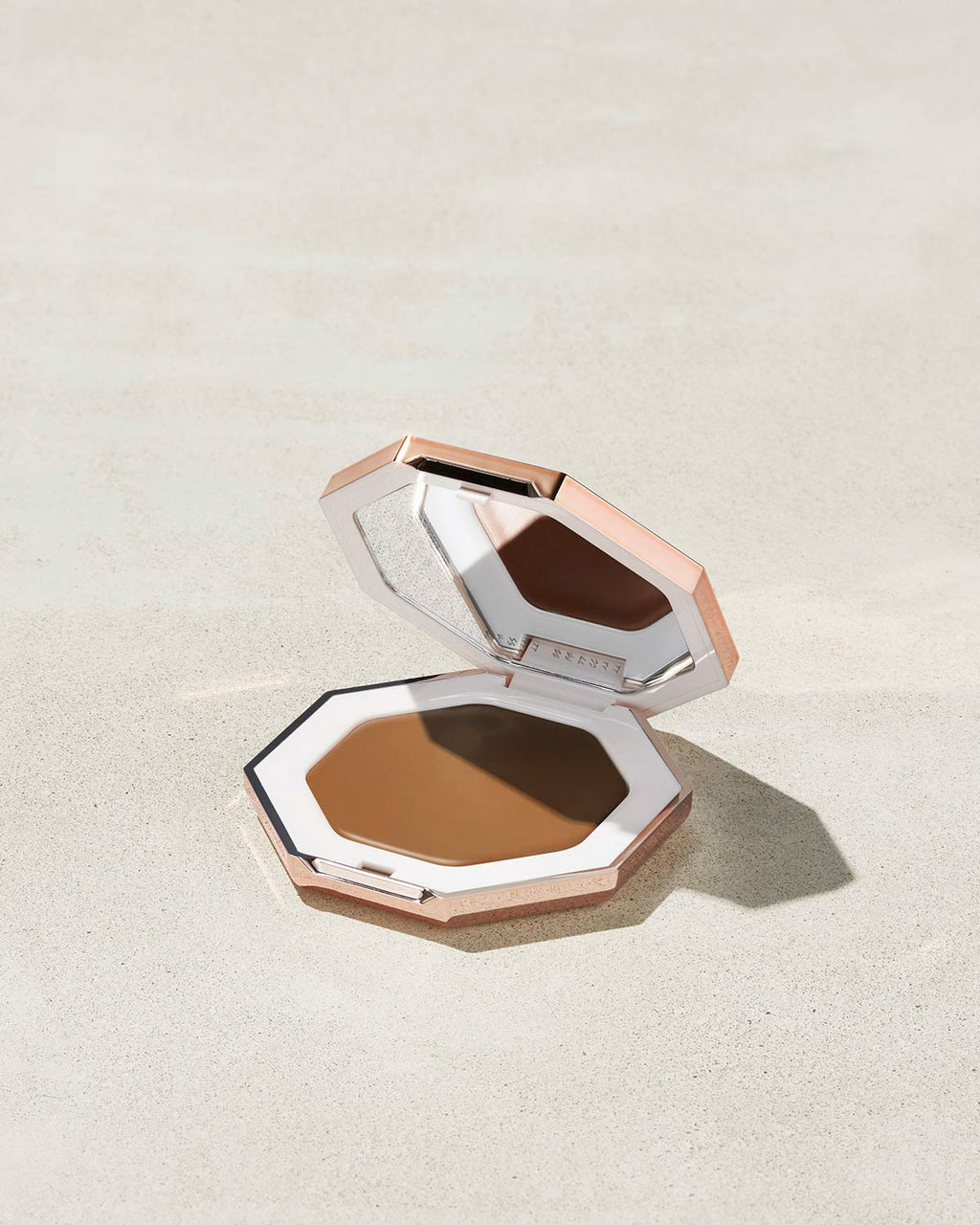 Fenty Beauty Cheeks Out Freestyle Cream Bronzer
