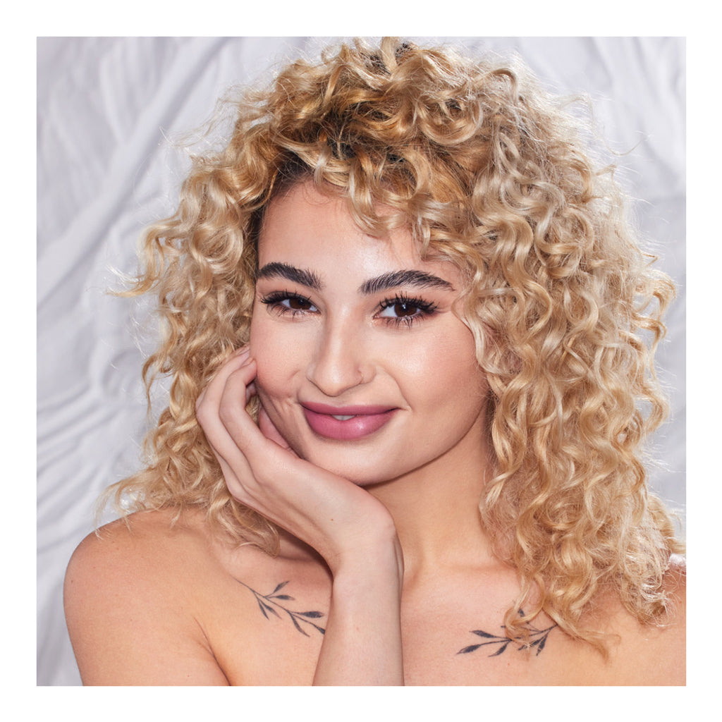 HudaBeauty-FauxFilter Luminous Matte Concealer