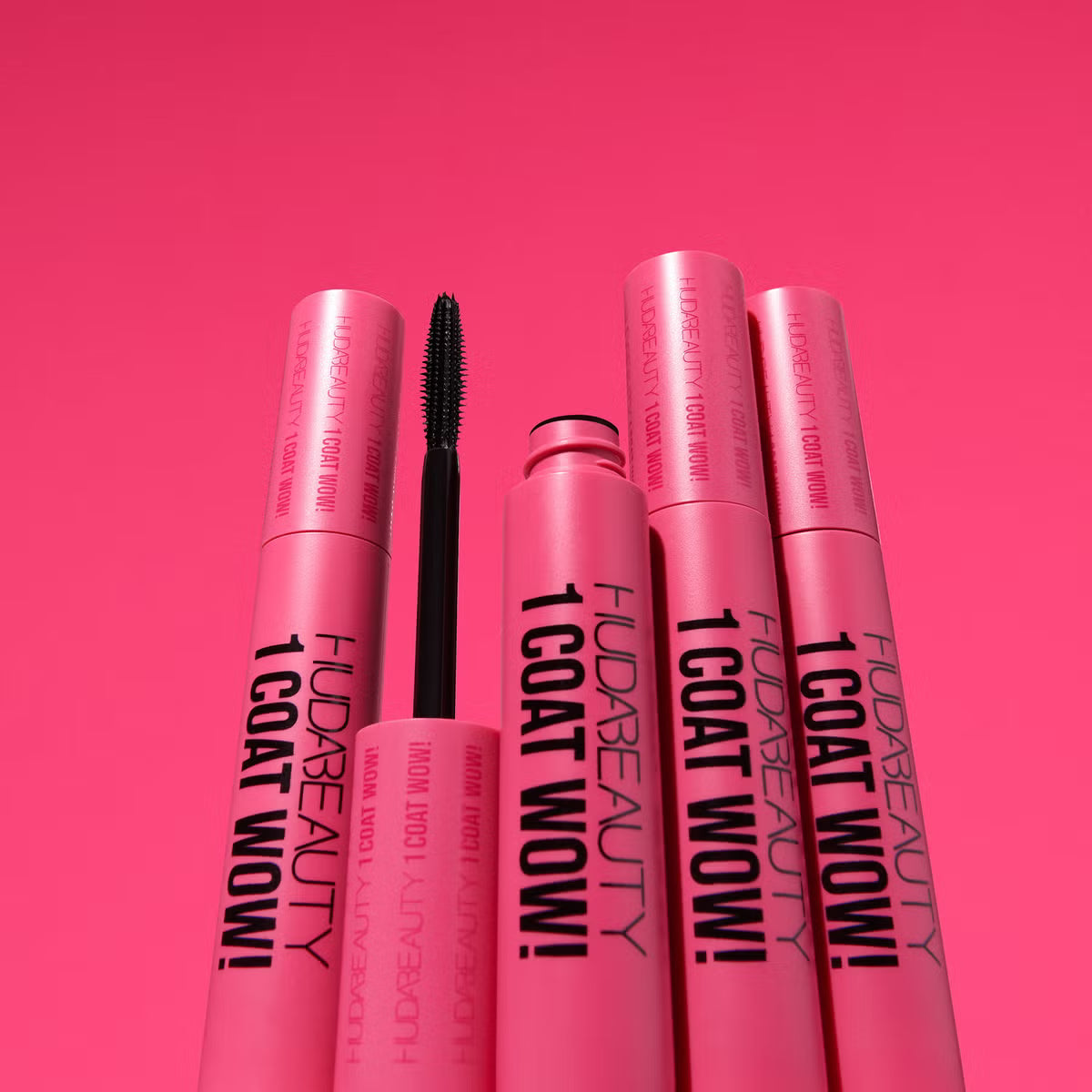 HUDA BEAUTY 1 COAT WOW! Extra Volumizing and Lifting Maskara