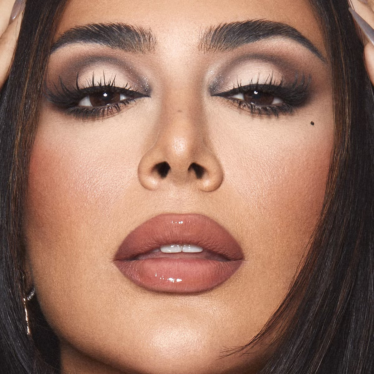 HudaBeauty Creamy Obsessions Eyeshadow Palette